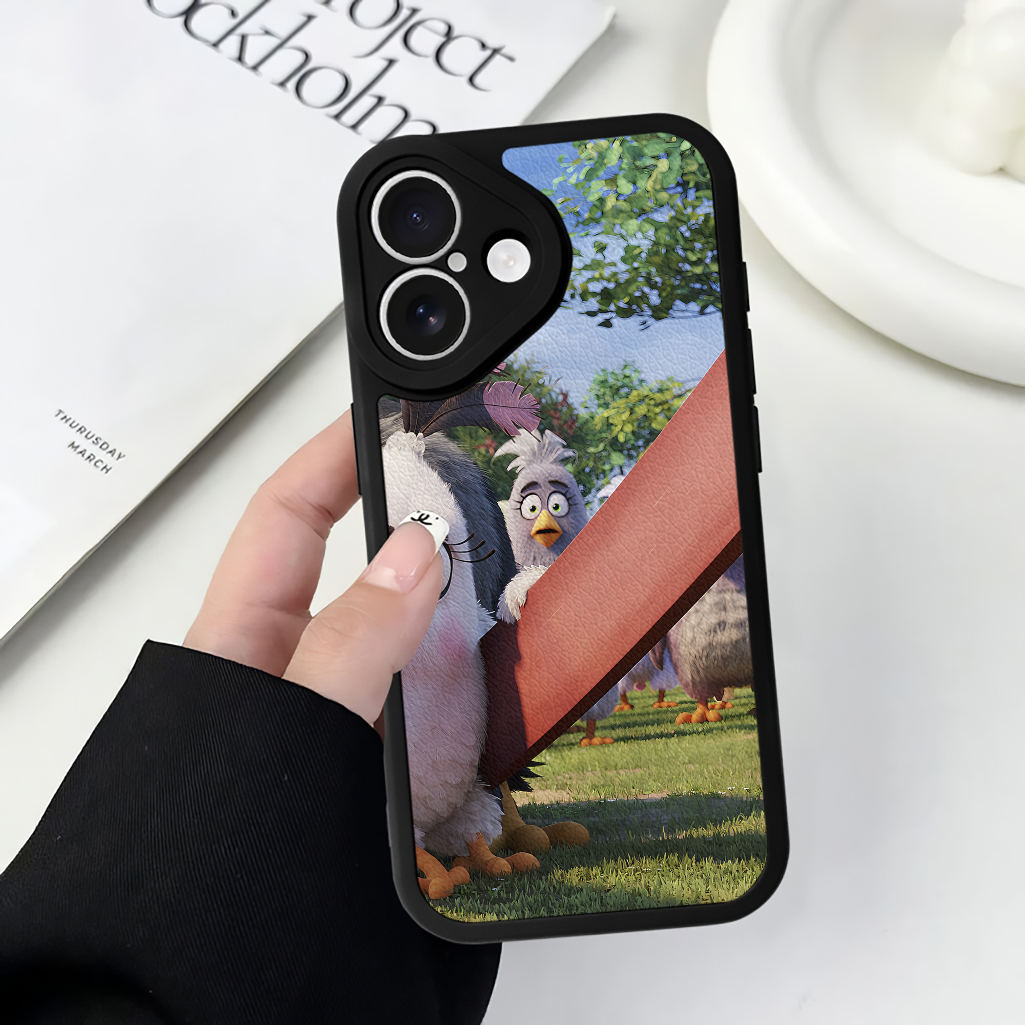 （画像用） Angry Birds アングリーバード 【iPhone 16シリーズ対応】シリコンスマホケース（レザー調） 材質：シリコン